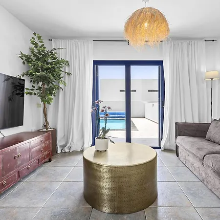 Cartali Villa Playa Blanca